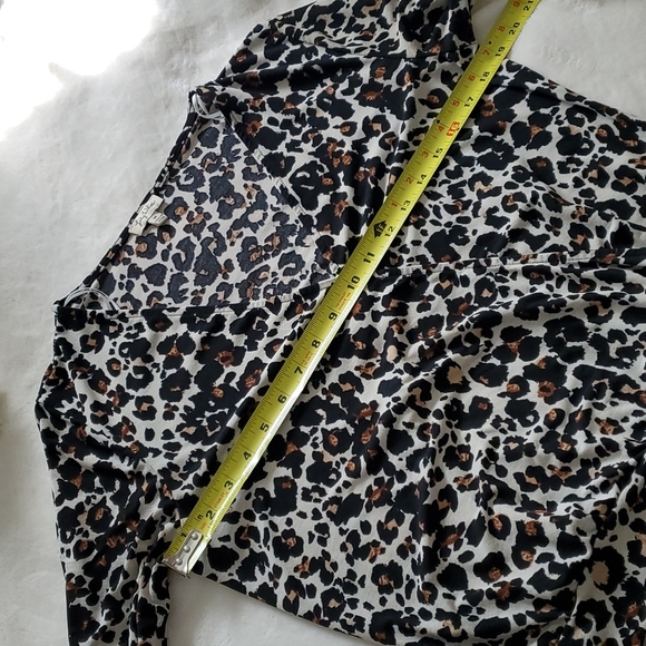 Blousy leopard print top - Picture 5 of 8